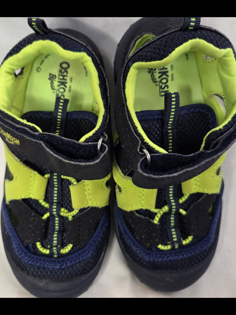 OshKosh B'gosh Kids Navy and Neon Green Active Sandals